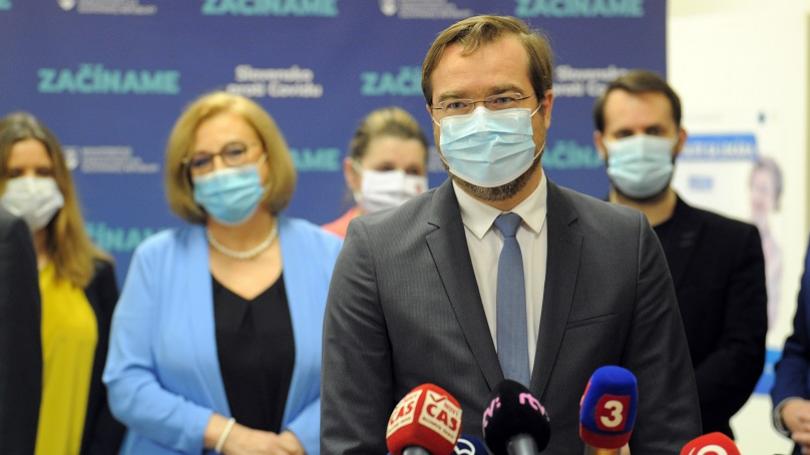 Situácia je veľmi kritická: Od polnoci budú zatvorené všetky lyžiarske strediská, zabehať si bude možné len v okrese Situácia je veľmi kritická: Od polnoci budú zatvorené všetky lyžiarske strediská, zabehať si bude možné len v okrese